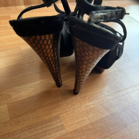 Jessica Simpson black spiked strappy sandals size 6 - Picture 5 of 14